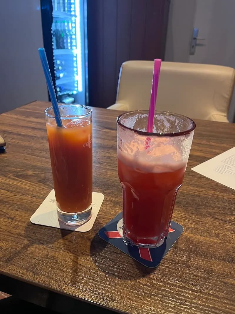 View of Eiscafé Venezia in Charlottenburg, BE