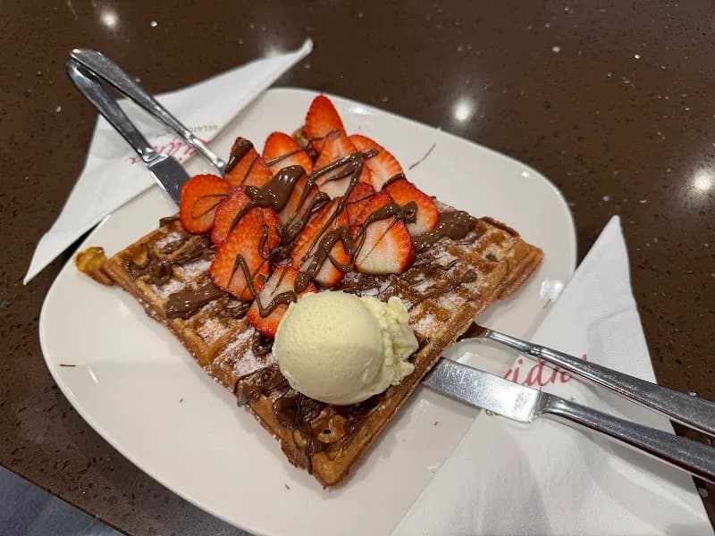 View of Eisdelizia Gelato in Martinsried, BY