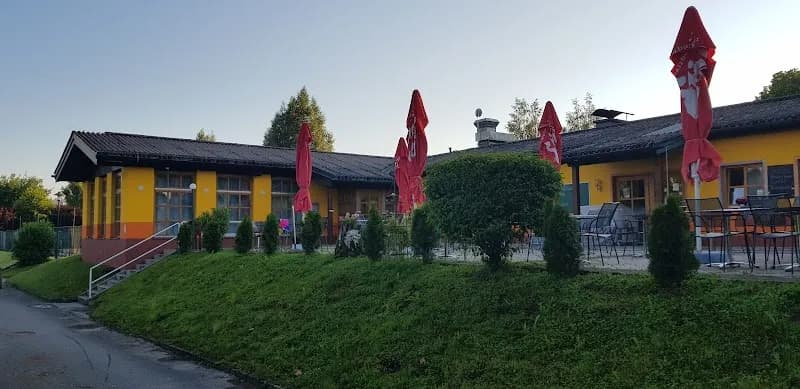 Eissalon am See ice cream in Neumarkt am Wallersee, Salzburg