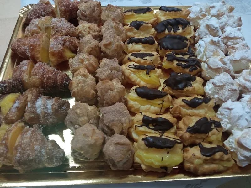 View of El Forn de la Cafeteria in Manises, V