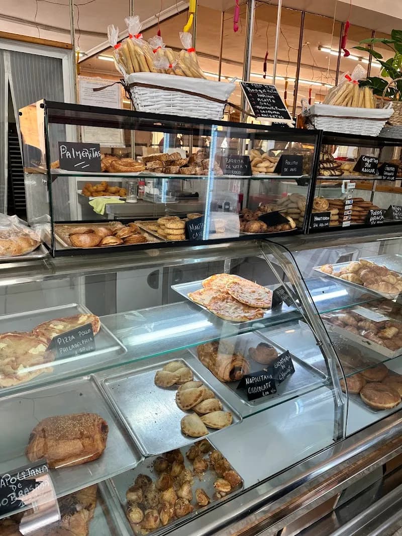 View of El Forn de la Cafeteria in Manises, V