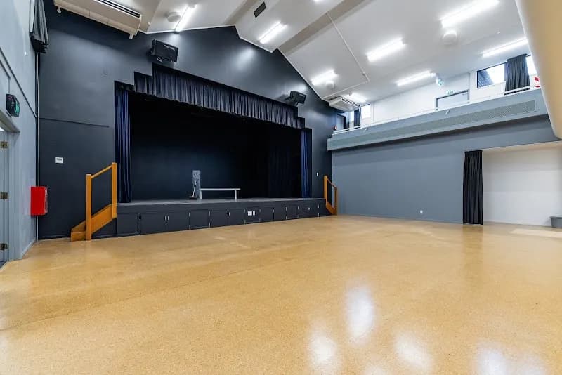 View of Ellerslie War Memorial Community Centre in Ellerslie, AKL