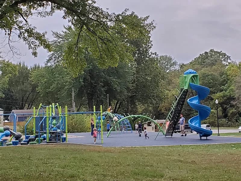 Englewood Park park in Independence, MO