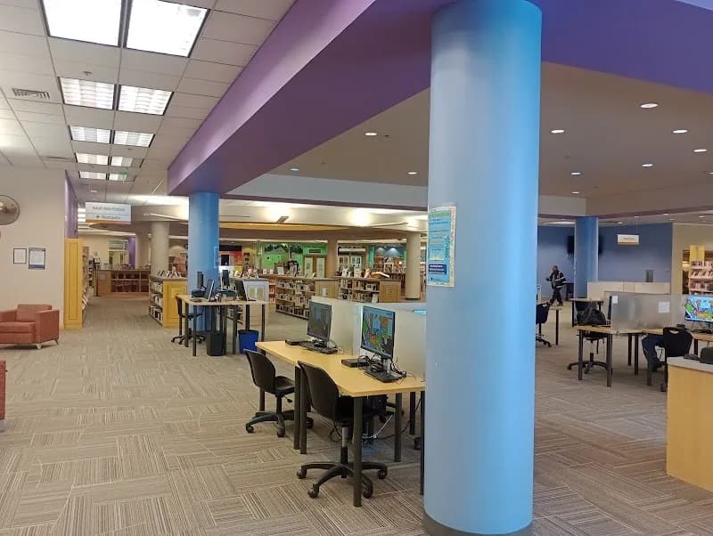 View of Englewood Public Library in Englewood, CO