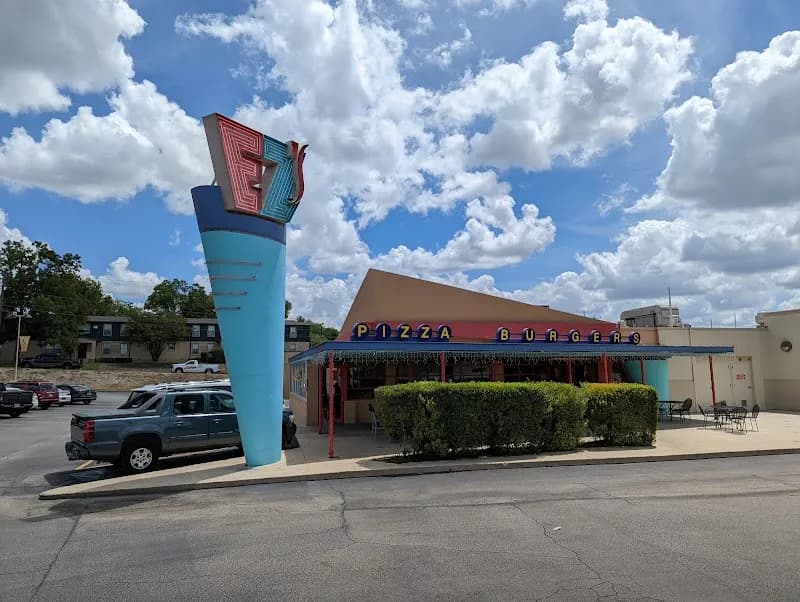 EZ'S Brick Oven & Grill American in Tarrytown, TX