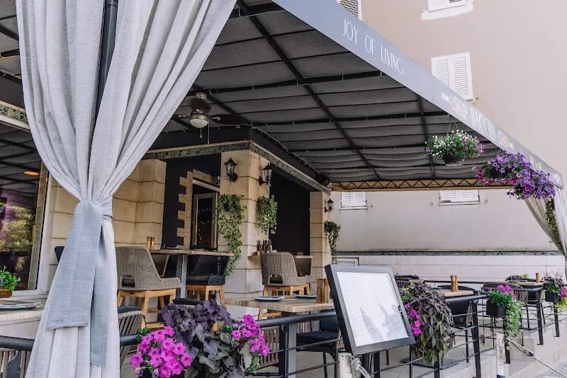 Family-Friendly Restaurants - Lapad restaurant in Dubrovnik, DN
