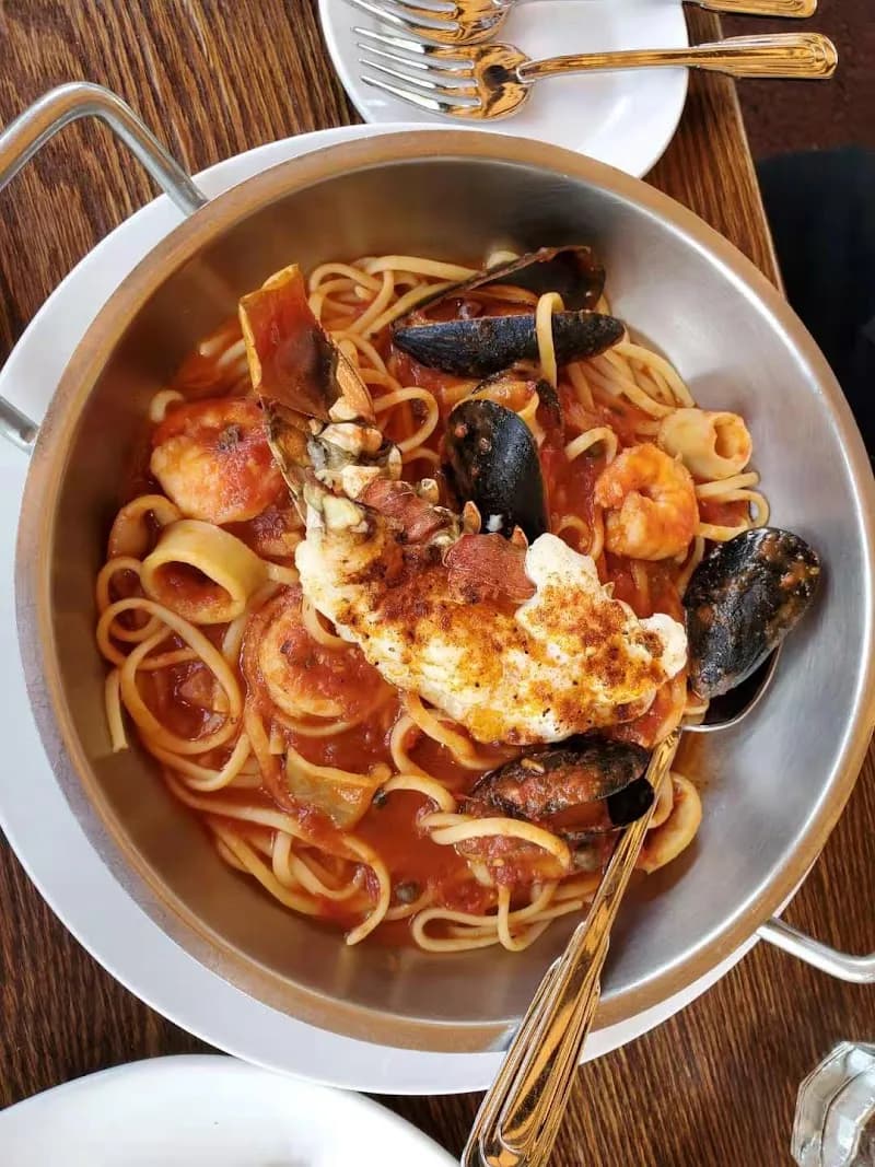 View of Francesco's Hole In the Wall in Highland Park, IL