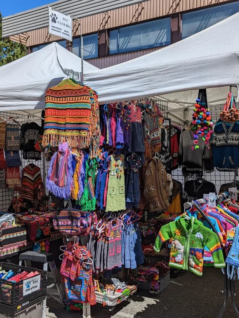 Fremont Sunday Street Market flea market in Fremont, WA
