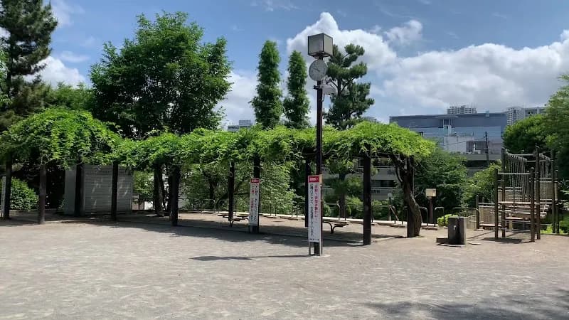 View of Fudō Park in Meguro, Tokyo