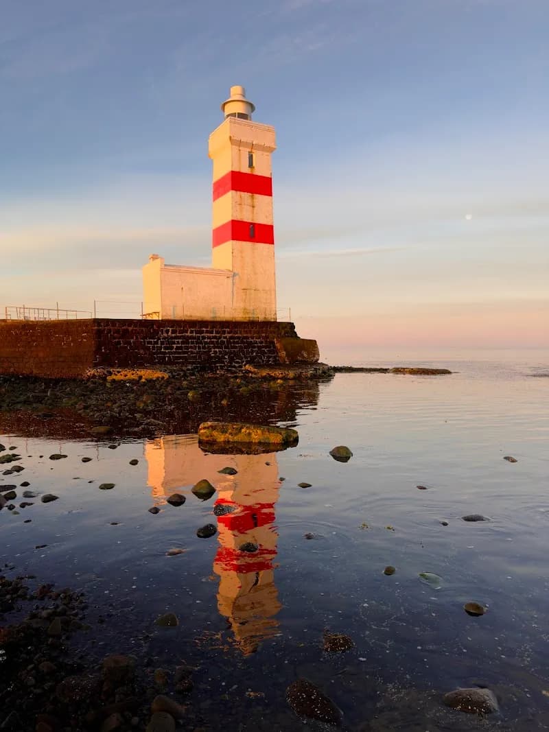 Garður Old Lighthouse landmark in Reykjanesbær, CR