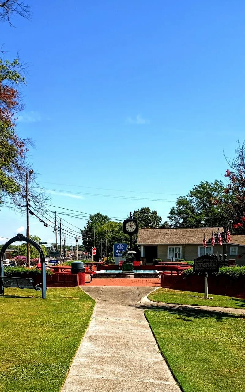 View of Gardendale Civic Center in Gardendale, AL