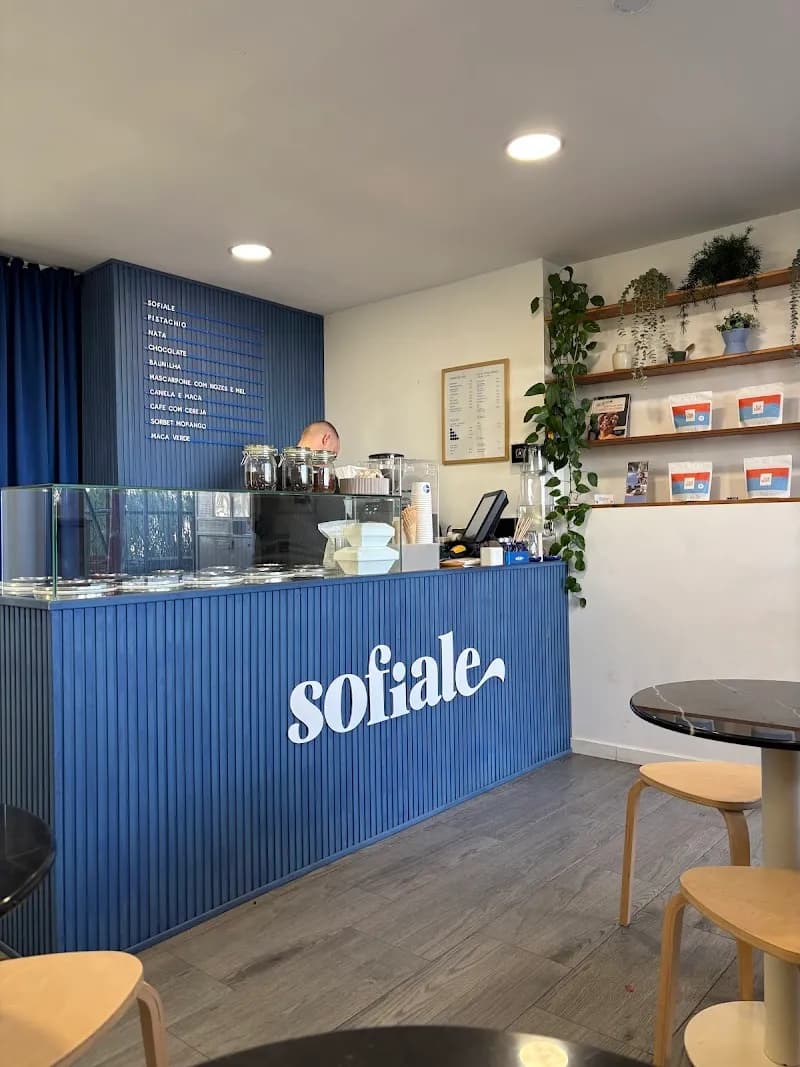 View of Gelado Artesanal Estoril in Estoril, Cascais