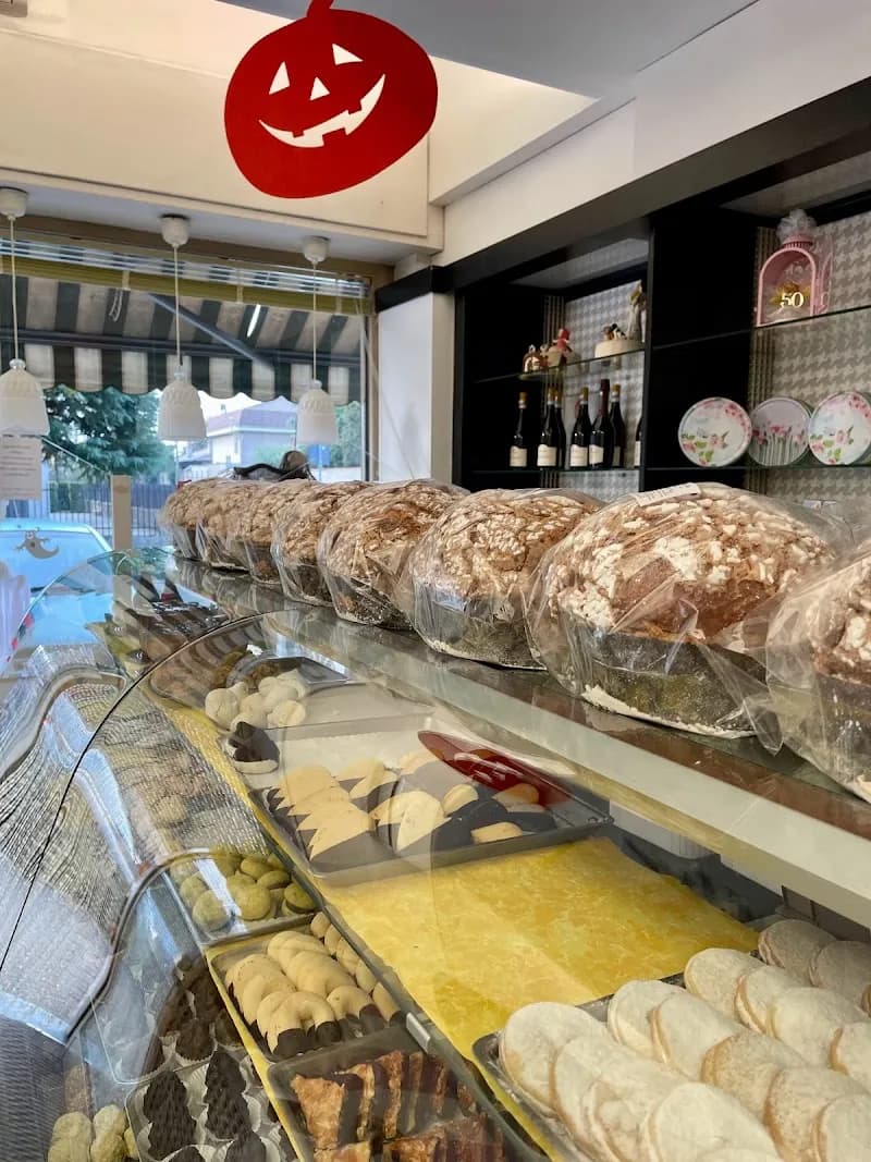 Gelateria Artigianale Dolce Vita ice cream in Rho, Lombardy