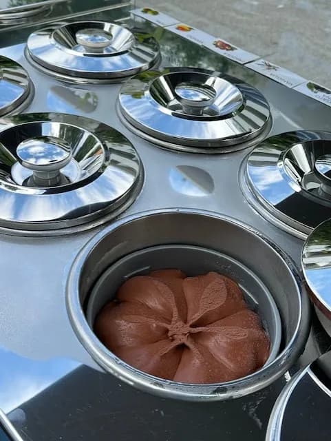 View of Gelateria da Nardo in Théoule-sur-Mer, PACA