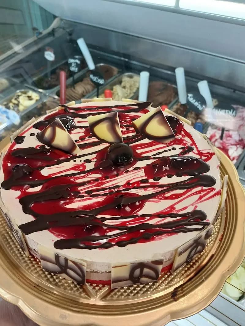 View of Gelateria da Stra in Stra, VE