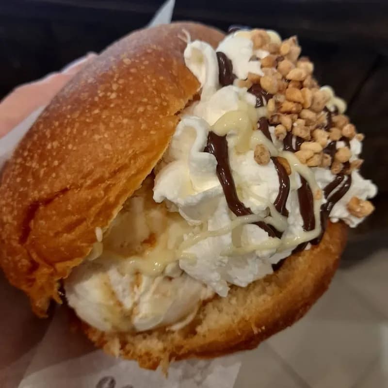 View of Gelateria da Toto in Velletri, Lazio