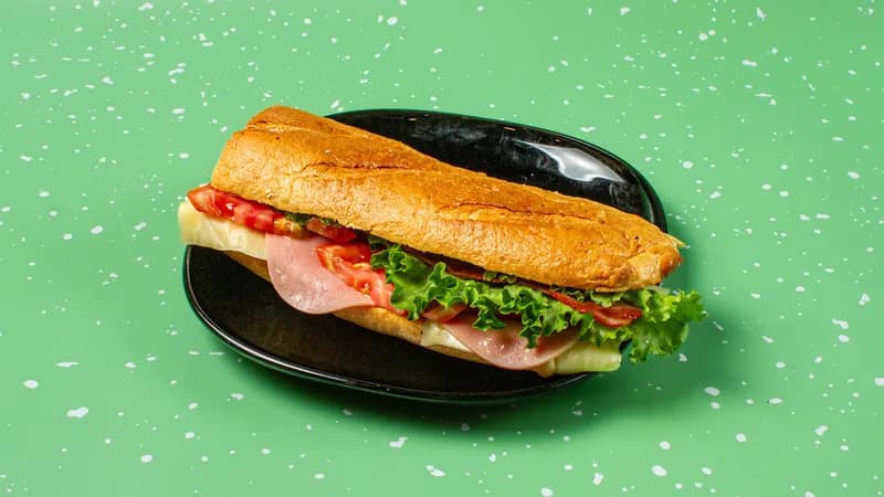 View of Gelateria Dolce Vita Petroupoli in Petroupoli, AT