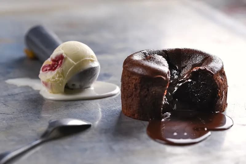 View of Gelateria Kallithea in Kallithea, AT