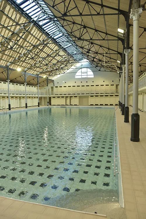 View of Gemeentezwembad Elsene in Ixelles, BRU
