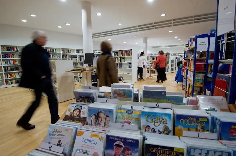 View of Gemeindebücherei in Pullach im Isartal, BY