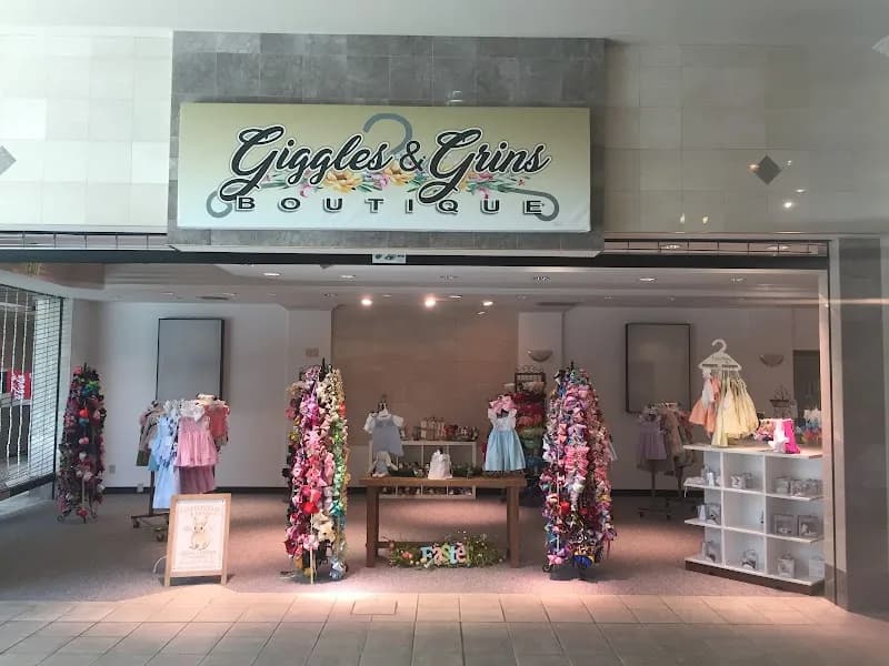 Giggles Ice Cream And Gourmet Coffee Ice Cream & Frozen Yogurt in Lake Charles, LA