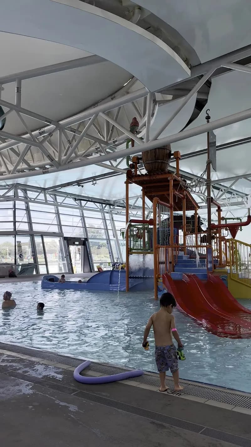 View of Glen Eira Sports and Aquatic Centre (GESAC) in Bentleigh, VIC