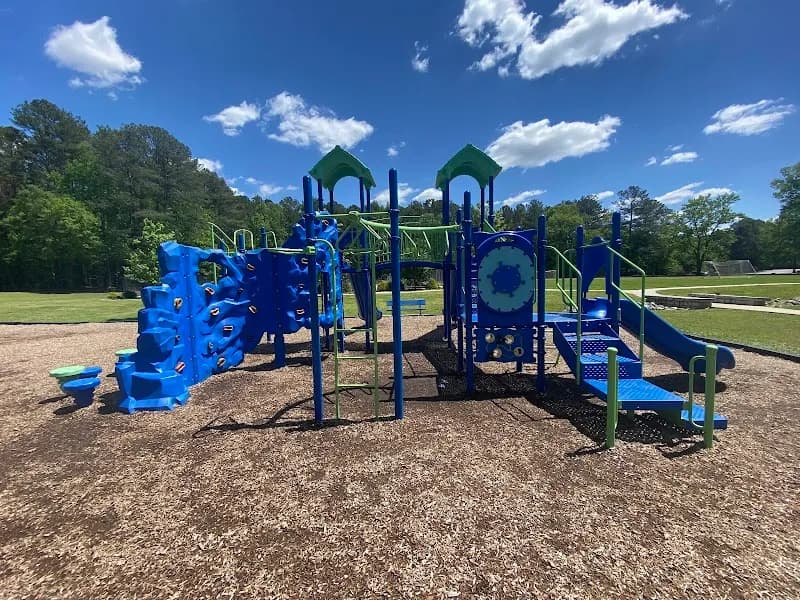 View of Glenloch Recreation Center in Peachtree City, GA