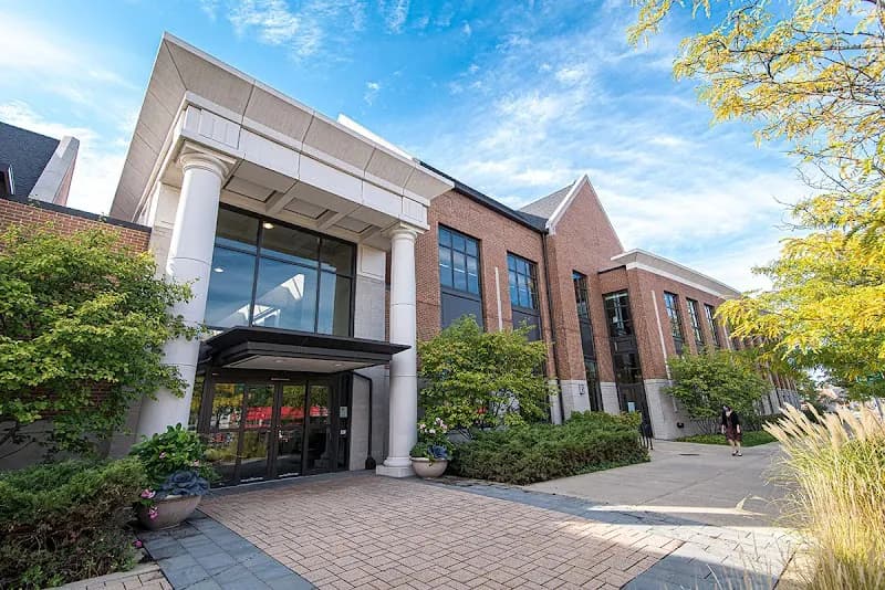 Glenview Public Library library in Glenview, IL