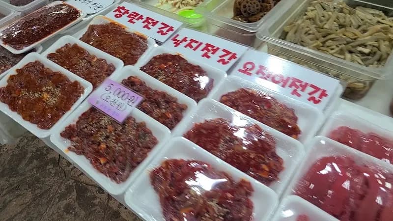 View of Gohyeon Port Market in Geoje-si, Busan