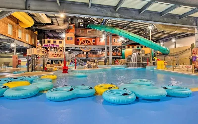 Gold Rush Indoor Waterpark water park in Rothbury, MI