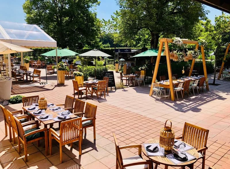 Grünwald Foresters' House (Jagdhaus) restaurant in Grünwald, BY