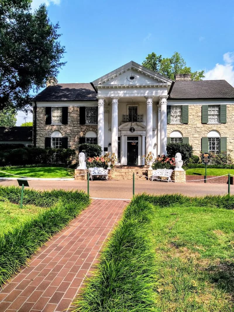 Graceland museum in Memphis, TN