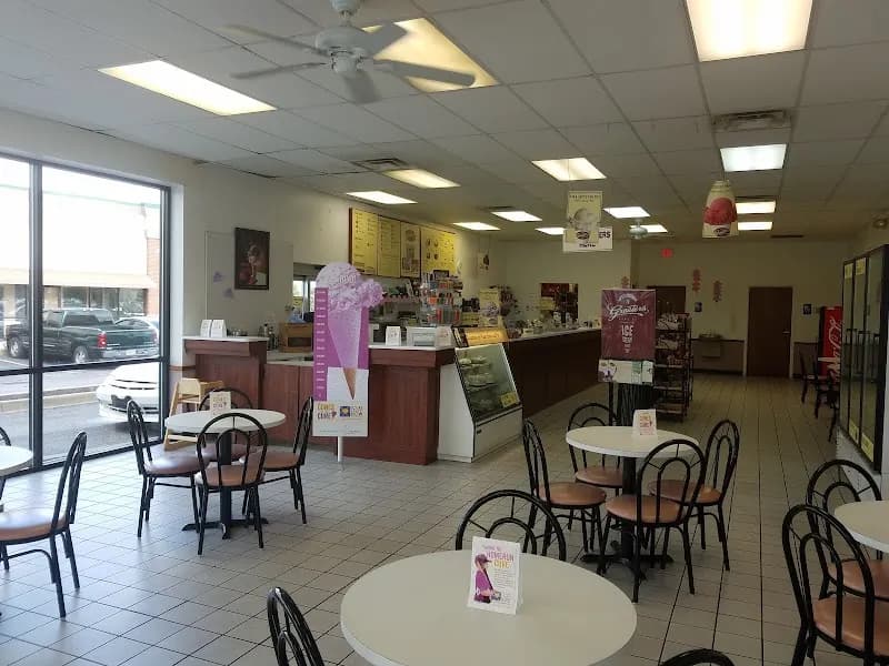 View of Graeter's Ice Cream in Clarksville, IN