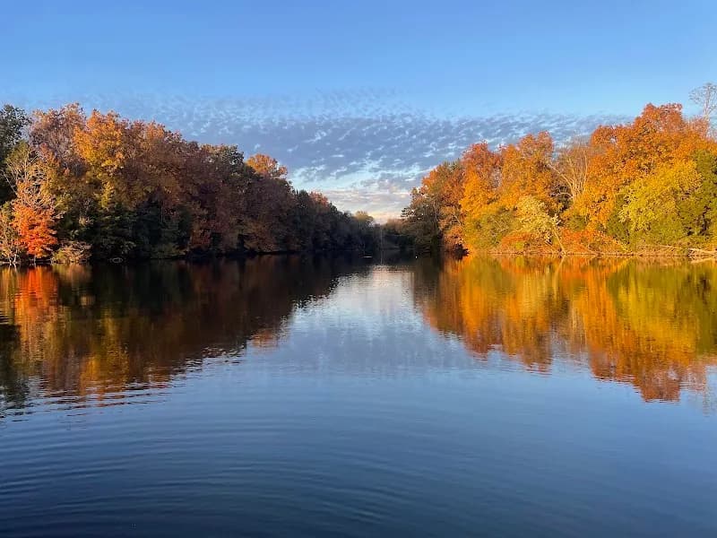 View of Guist Creek Marina in Shelbyville, KY