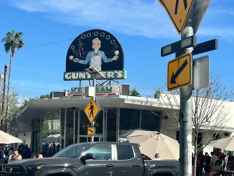 View of Gunther's Quality Ice Cream in Arden-Arcade, CA