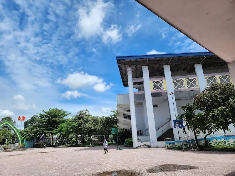 View of Hồ Bơi Nhà Thiếu Nhi Hóc Môn in Hoc Mon, HCMC