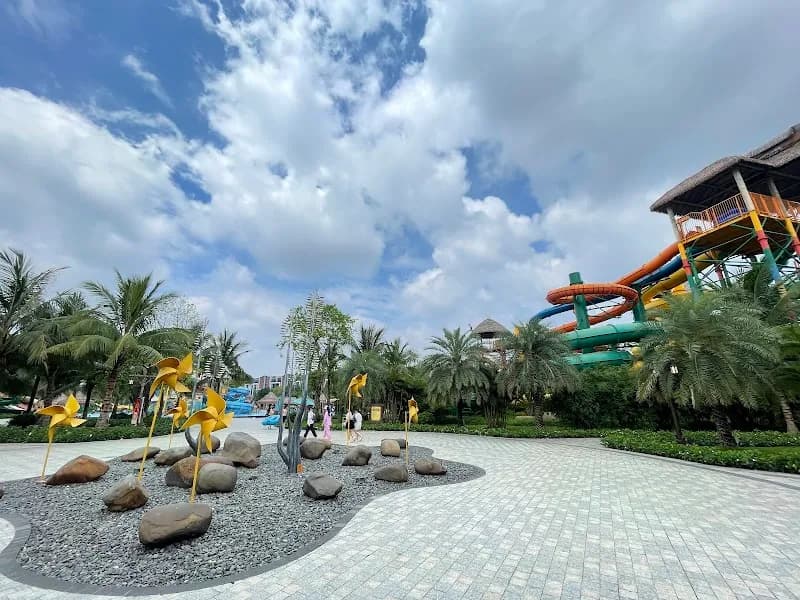 View of Hà Đông Water Park in Hà Đông, HN