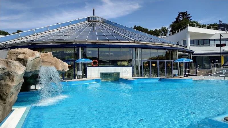 View of Hütteldorfer Bad in Penzing, VIE