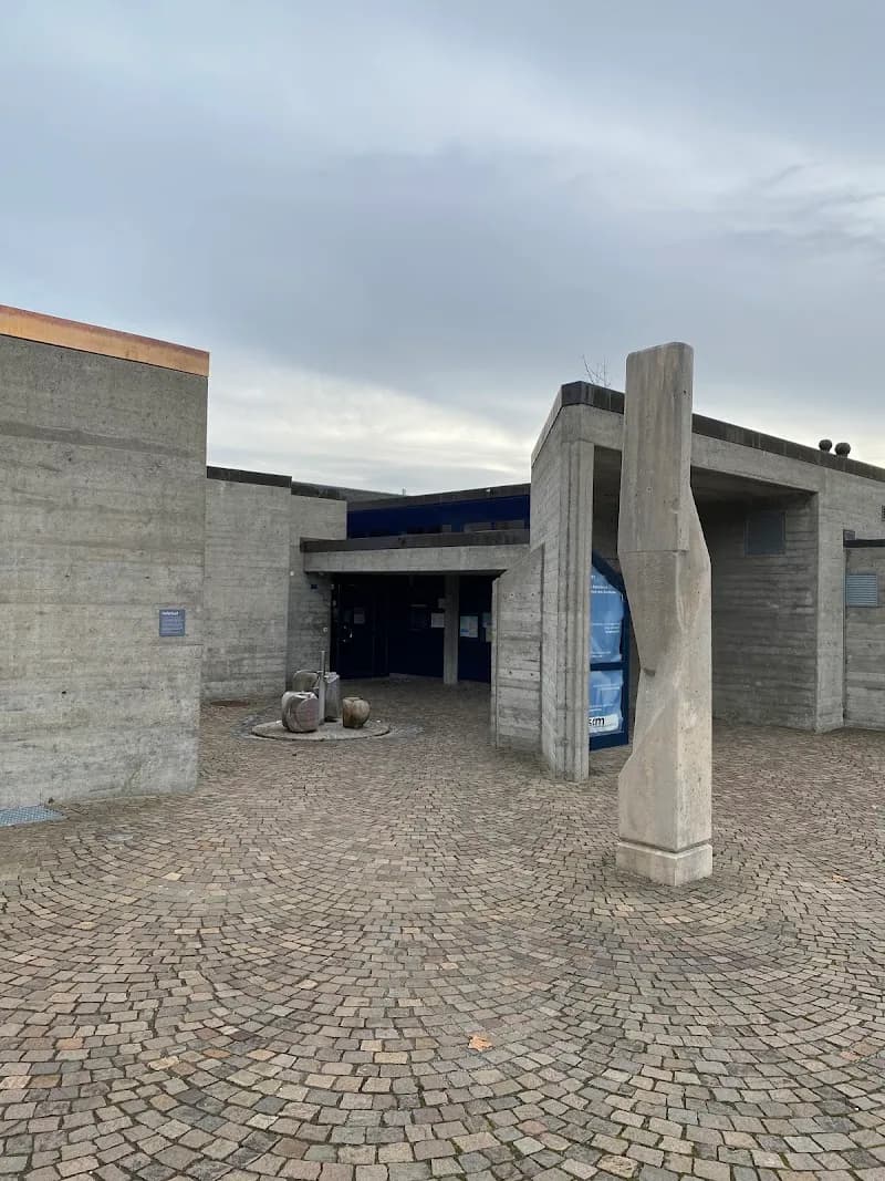 View of Hallenbad Meilen in Meilen, ZH