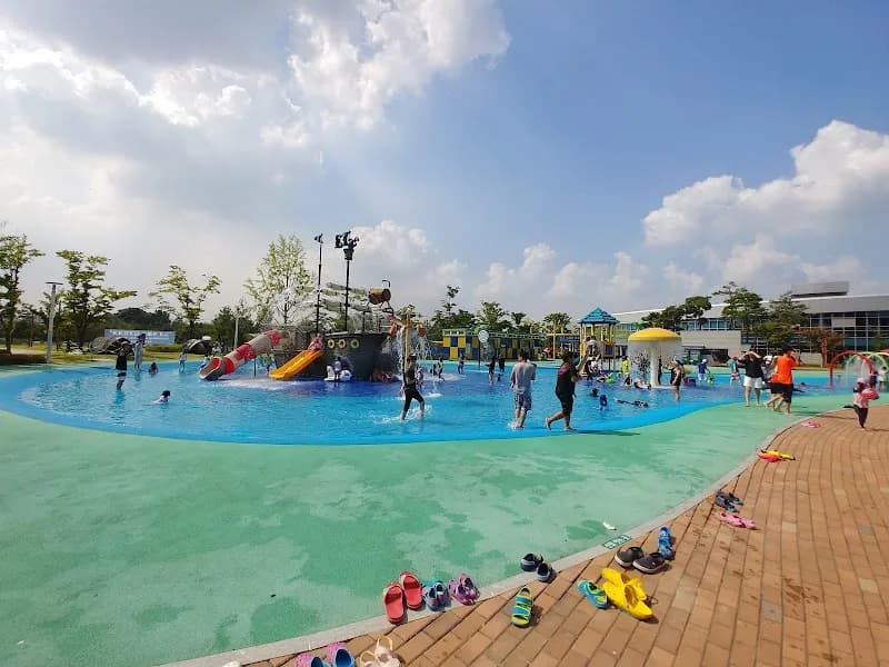 Hanam Naru Park park in Hanam, GG