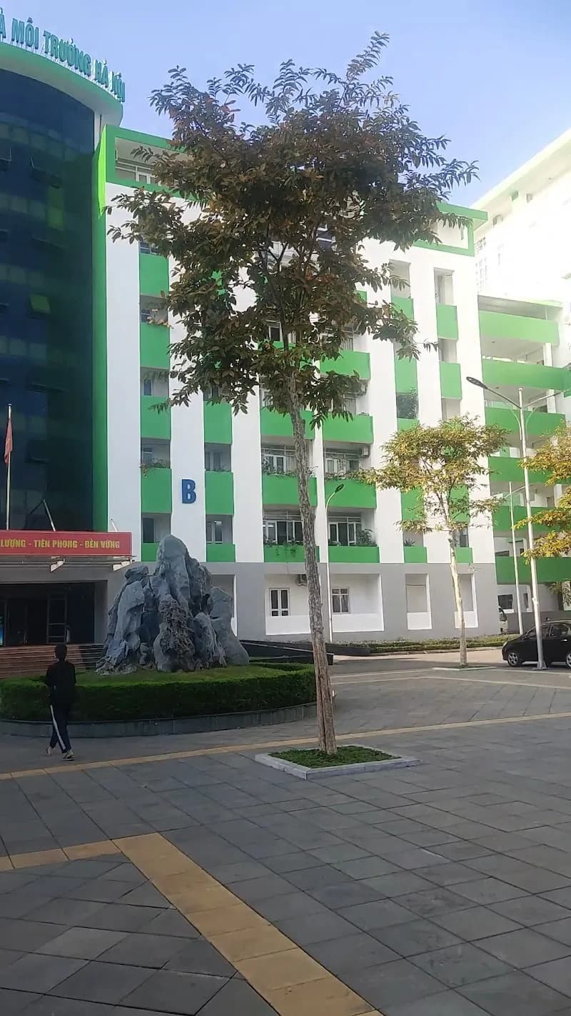 View of Hanoi University of Natural Resources and Environment in Cầu Giấy, HN
