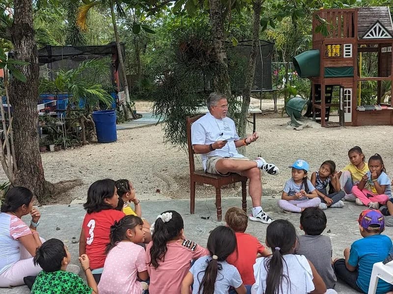 Hekab Be Biblioteca de Akumal library in Akumal, QR