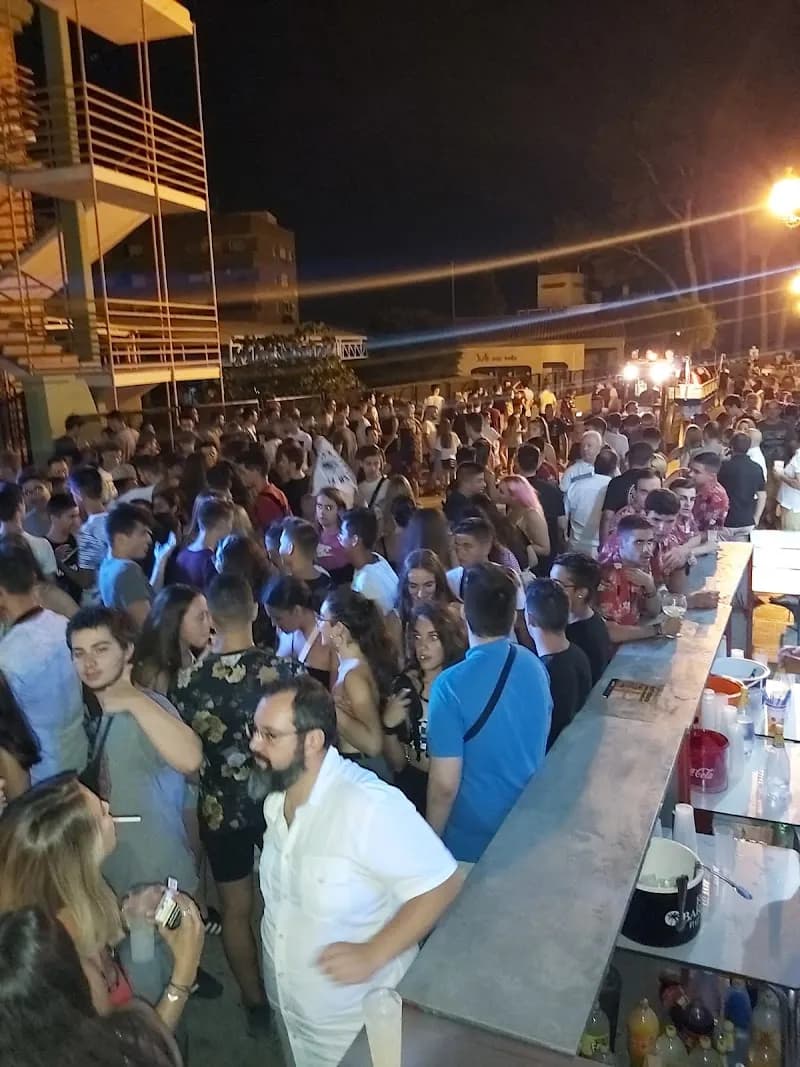 View of Heladería Artesanal Chiva in Chiva, V