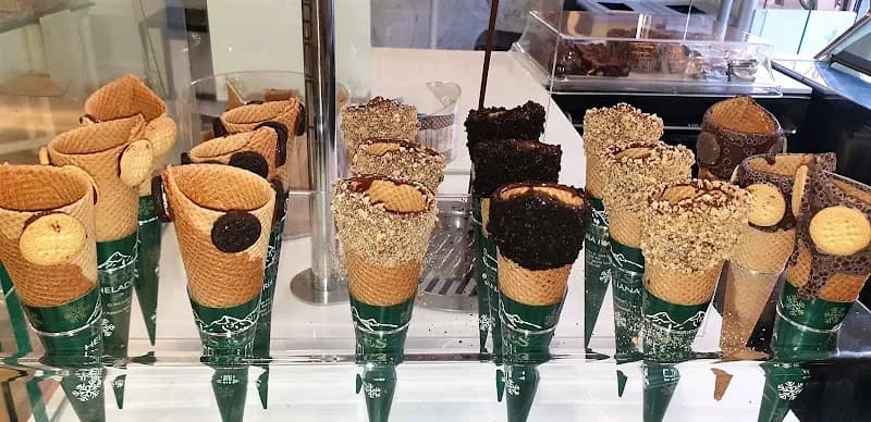 View of Heladería Artesanal del Pueblo in Torrelodones, Madrid