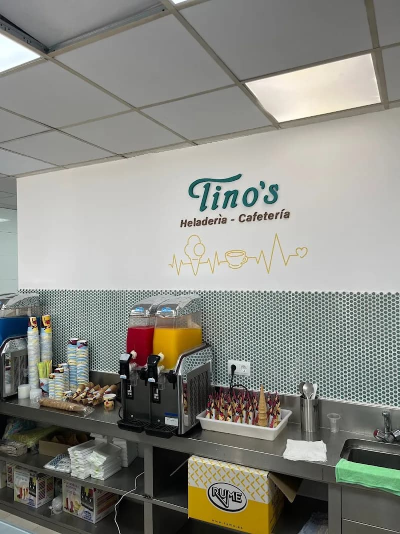 Heladería Artesanal Local ice cream in Torrejón de Ardoz, Madrid