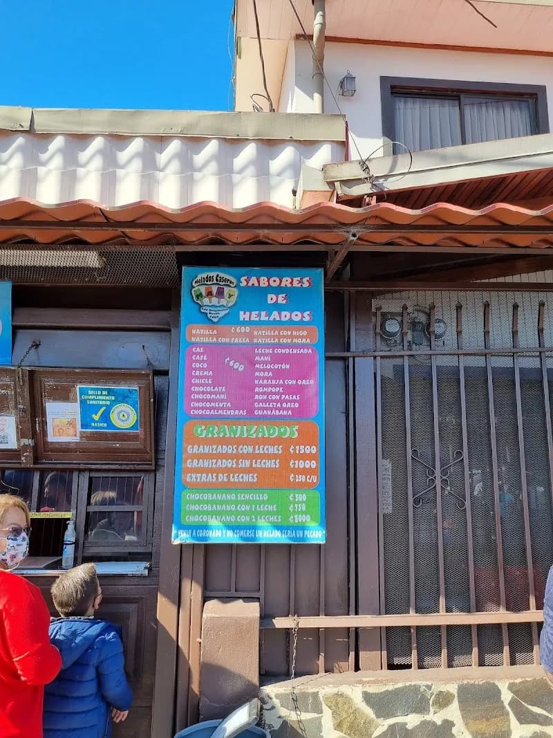 View of Heladería Coronado in Coronado, SJ