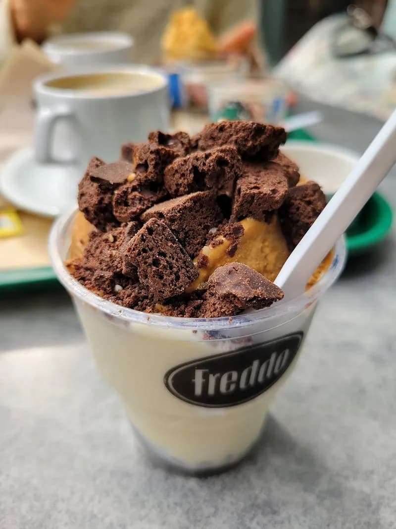 View of Heladería Freddo in Punta Carretas, MVD