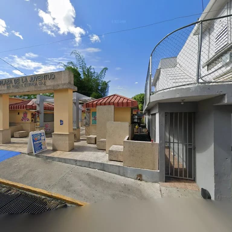 View of Heladería La Dulce Tentación in Juncos, PR