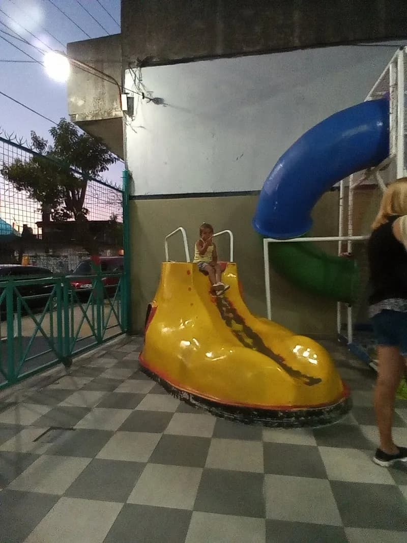 View of Heladería Las Malvinas in Ezpeleta, BA