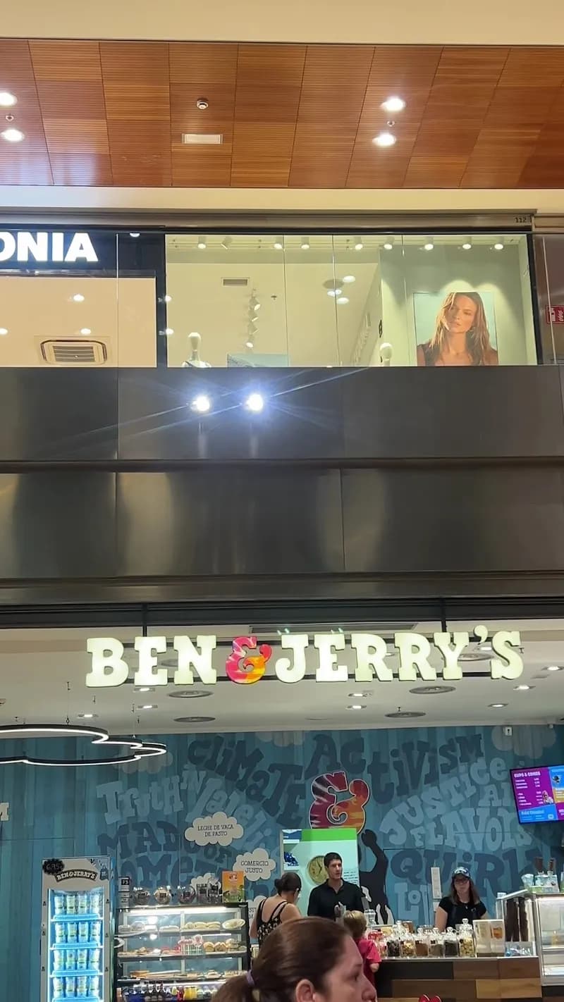 View of Heladería Pozuelo in Pozuelo de Alarcón, Madrid